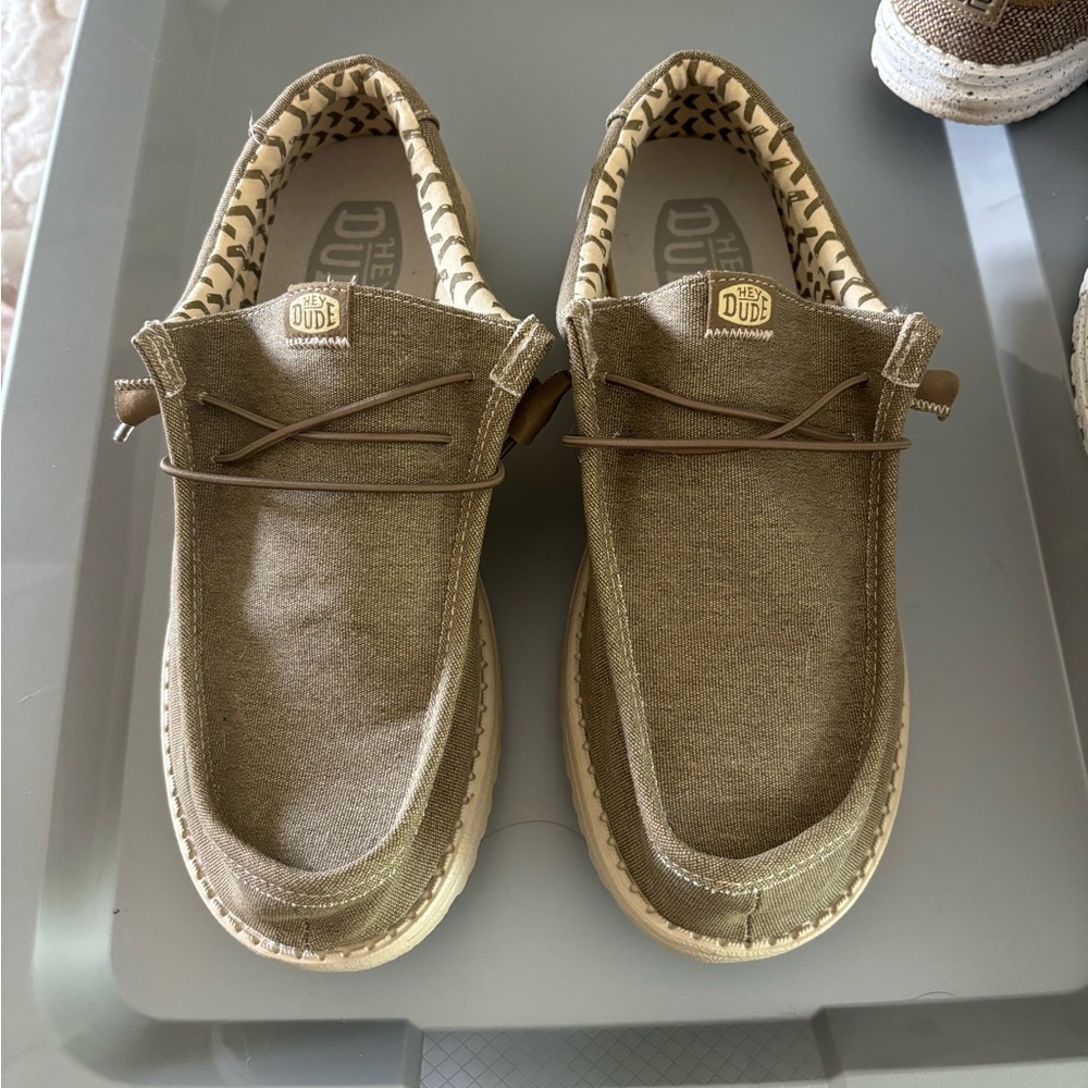 Hey Dude Tobacco Wally Stretch Shoes Men’s 12